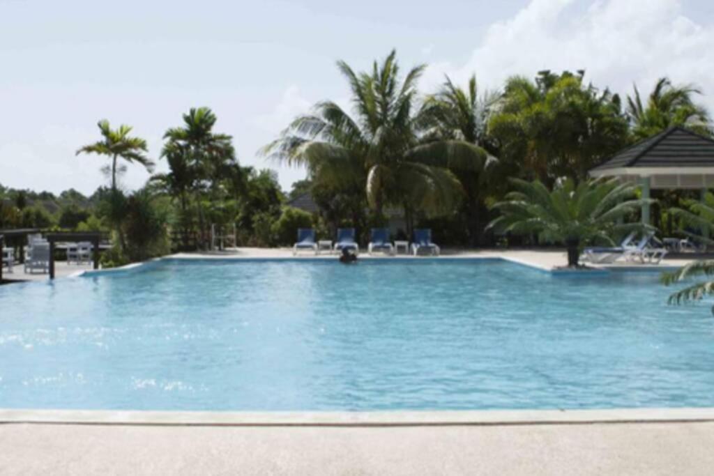 דירות Richmond Ocho Rios Ocean Escape מראה חיצוני תמונה